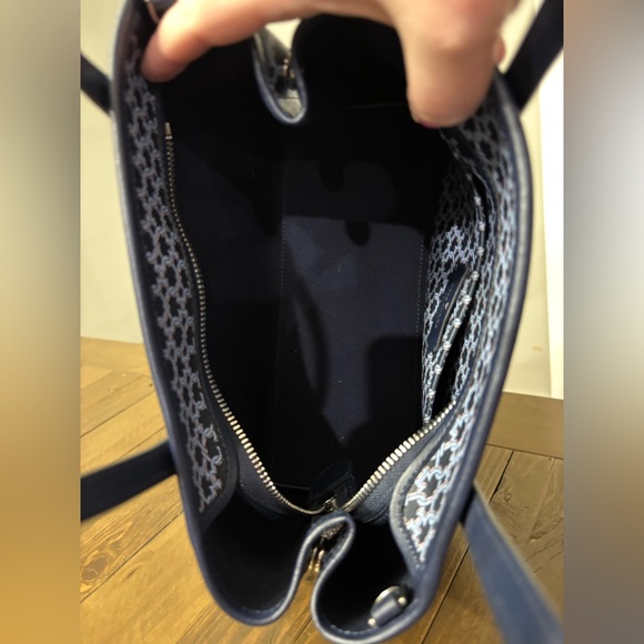 Kate Spade Black and White Tote Bag - Picture 6 of 10